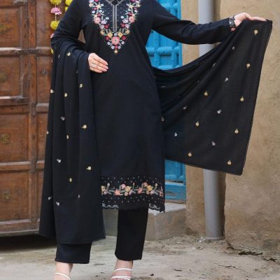 Noir Bloom Embroidered Suit Set
